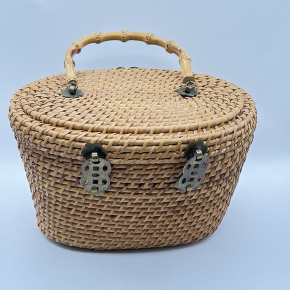 Vintage Wicker Woven Basket Bucket Purse Brass Koi Fish Clasp - Picture 4 of 9